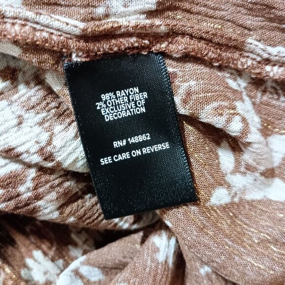 Torrid Lace Inset Boho Tunic Top 2X 18/20 Brown Floral V-Neck Long Sleeve - Picture 3 of 8